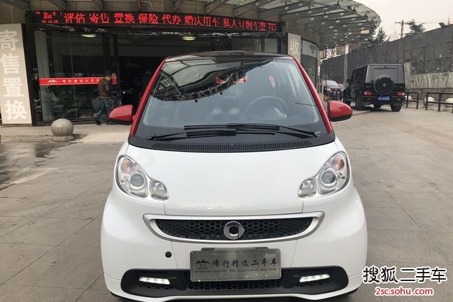 smartfortwo2014款1.0T 硬顶城市光波激情版