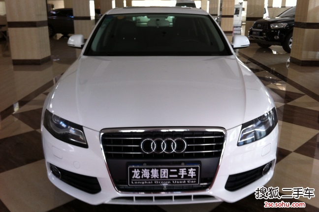 奥迪A4L2011款2.0TFSI 技术型