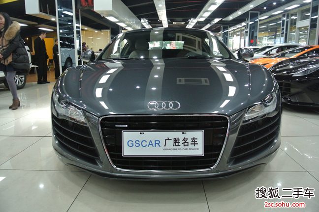 奥迪R82008款4.2FSI quattro