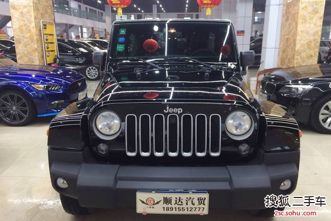 Jeep牧马人四门版2015款3.0L 撒哈拉 舒享版