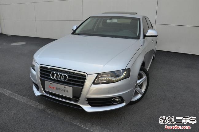 奥迪A4L2011款2.0TFSI 运动型