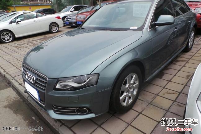 奥迪A4L2010款2.0TFSI 标准型