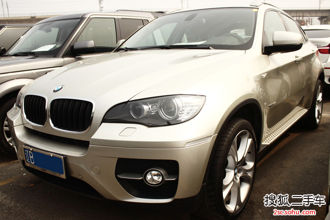 宝马X62011款xDrive35i