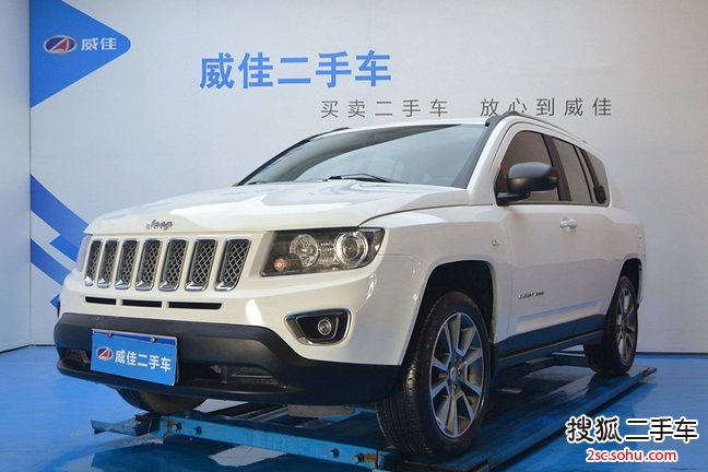 Jeep指南者2013款2.0L 两驱豪华版