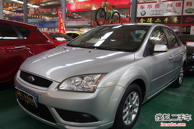 福特福克斯三厢2008款1.8L 手动舒适型