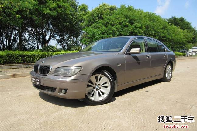 宝马7系2005款740Li