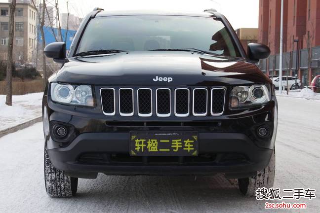 Jeep指南者2014款2.0L 两驱运动版