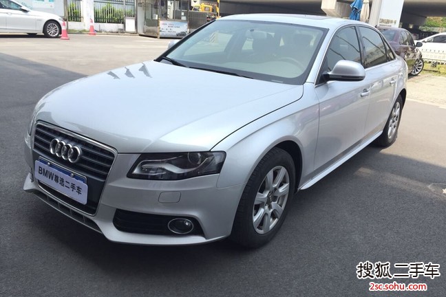 奥迪A4L2011款2.0TFSI 舒适型