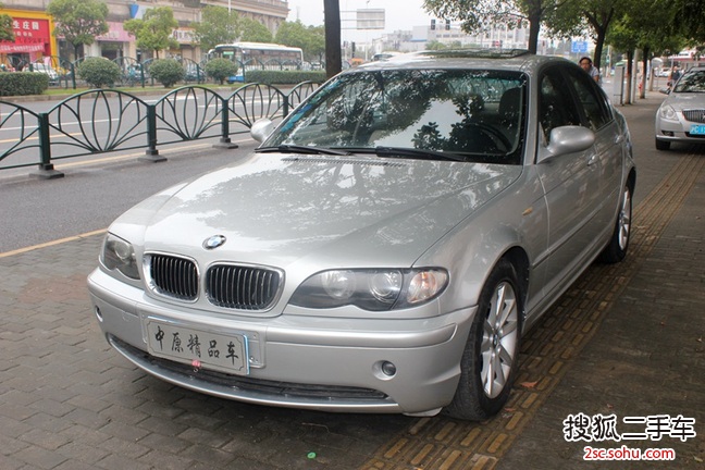 宝马3系2004款325i