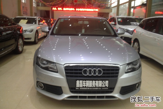 奥迪A4L2010款2.0TFSI 标准型