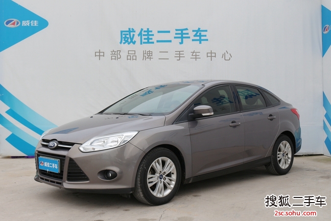 福特福克斯三厢2012款1.6L 自动舒适型