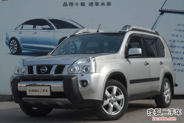 日产奇骏2010款2.5L CVT旗舰版 4WD