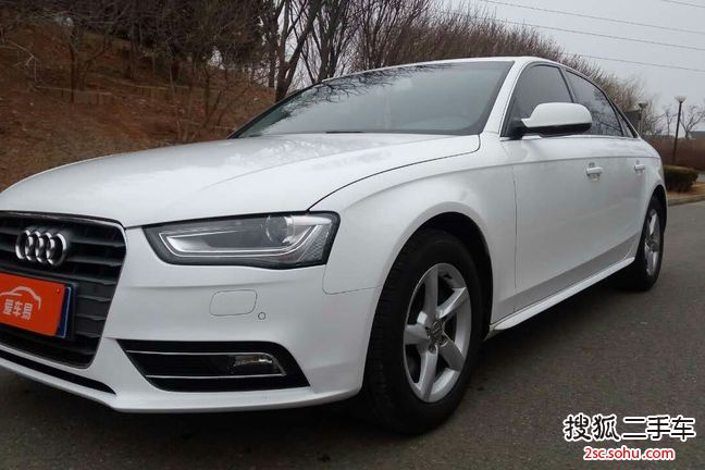 奥迪A4L2013款35 TFSI 自动舒适型