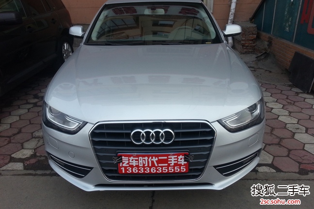 奥迪A4L2013款35 TFSI(2.0T)自动舒适型