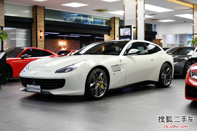 法拉利GTC4 Lusso2016款6.3L V12