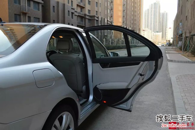 秦皇岛二手奔驰c级2008款c230 时尚型 17.