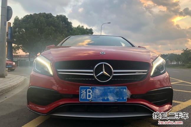 奔驰A45 AMG2017款A 45 AMG 4MATIC