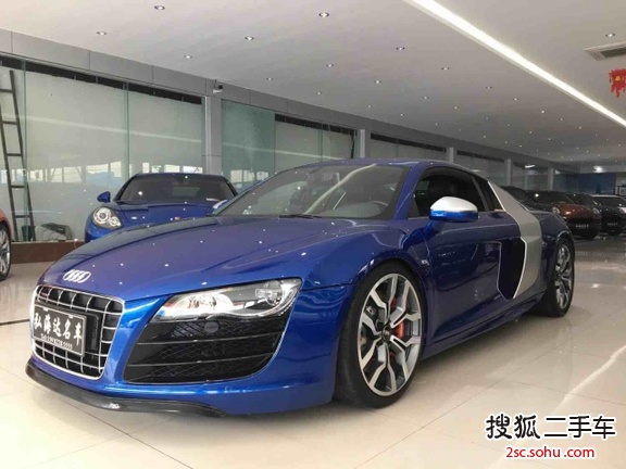 奥迪R82010款5.2FSI quattro