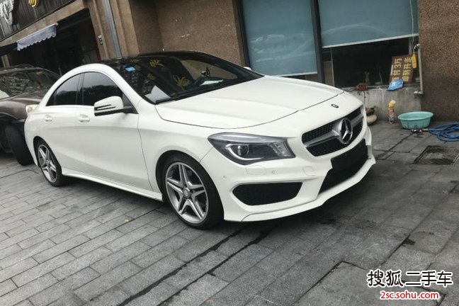 奔驰GLA级2015款GLA 260 4MATIC 