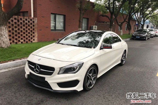 奔驰GLA级2015款GLA 260 4MATIC 运动型