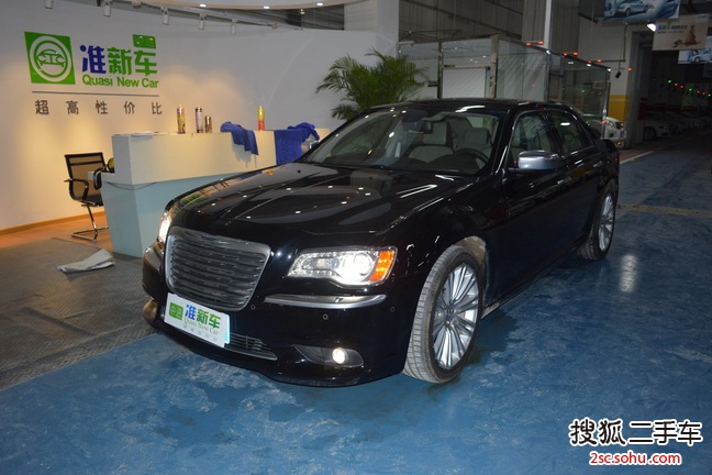 克莱斯勒3002013款300C 3.6L 尊崇版