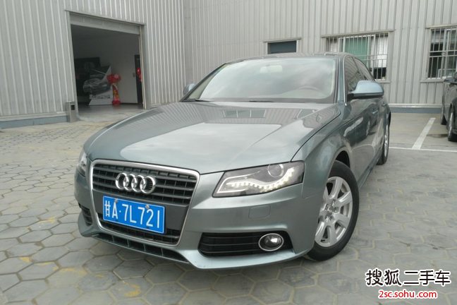 奥迪A4L2011款2.0TFSI 舒适型