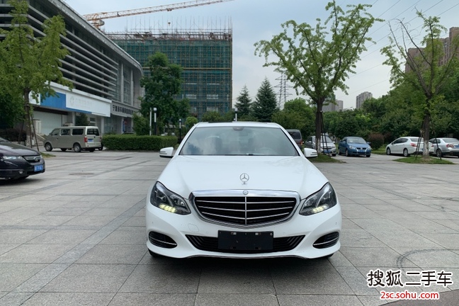 奔驰E级2015款E200L