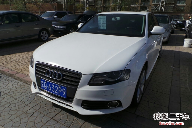 奥迪A4L2010款2.0TFSI 豪华型