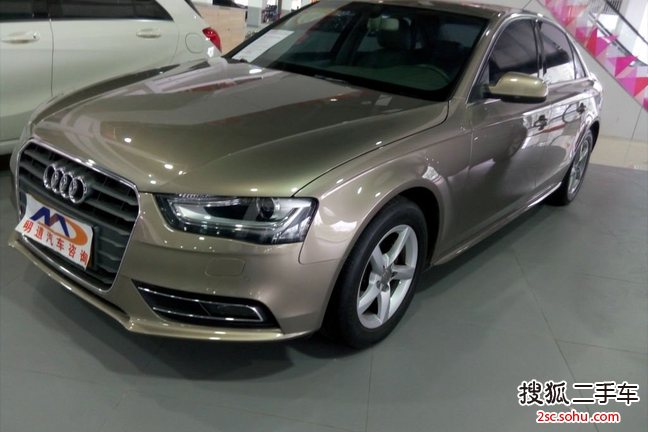 奥迪A4L2013款35 TFSI 自动标准型