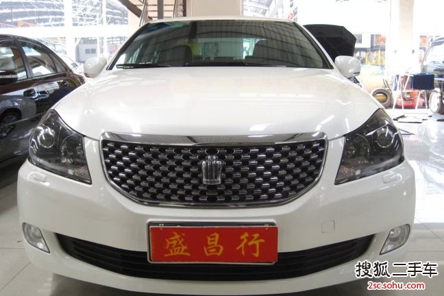 丰田皇冠2010款V6 2.5L Royal 真皮天窗导航版 