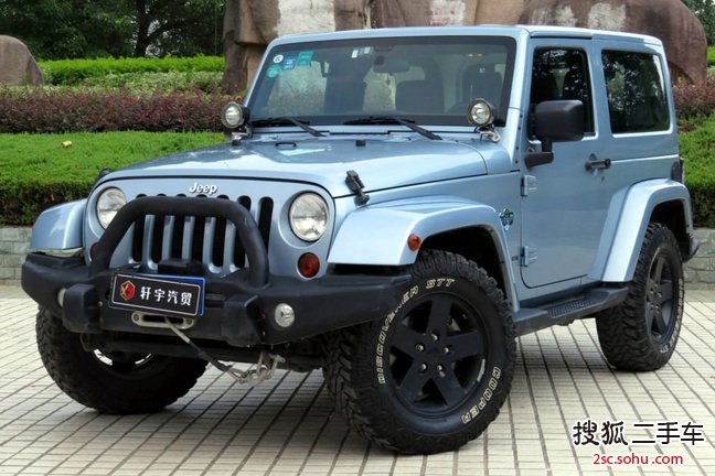 Jeep牧马人两门版2012款3.6L Sahara 极地版