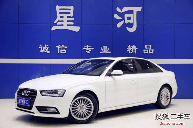 奥迪A4L2015款35 TFSI 自动舒适型