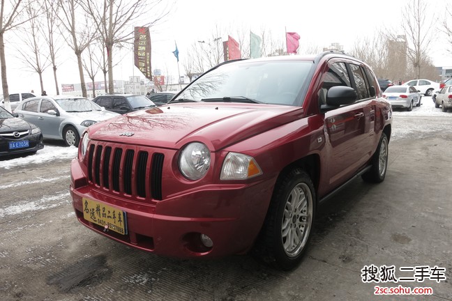 Jeep指南者2010款2.4L 运动版