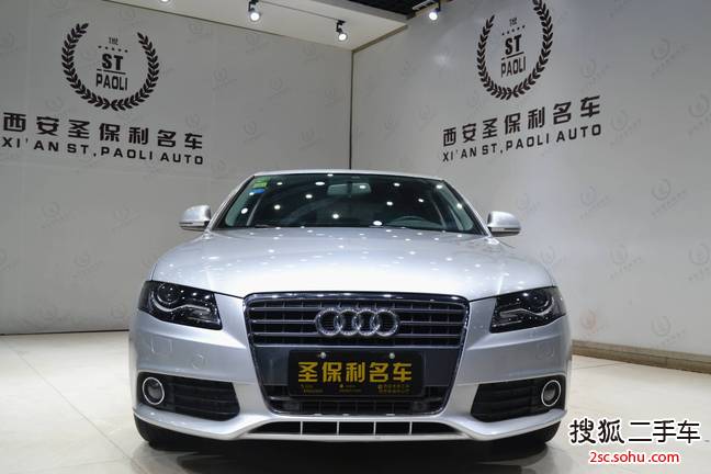 奥迪A4L2012款2.0TFSI 标准型