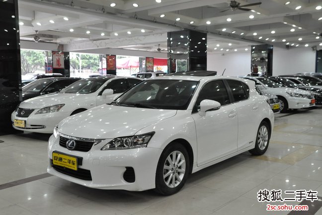 雷克萨斯CT200h2012款1.8L 精英版