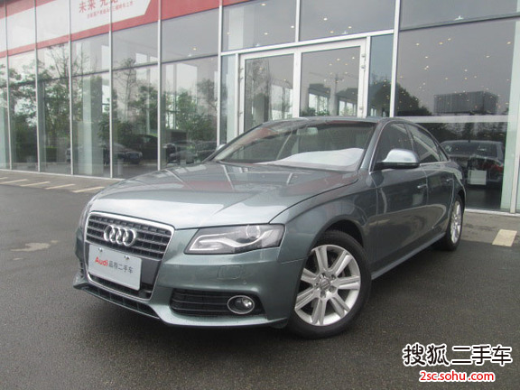 奥迪A4L2011款2.0TFSI 豪华型