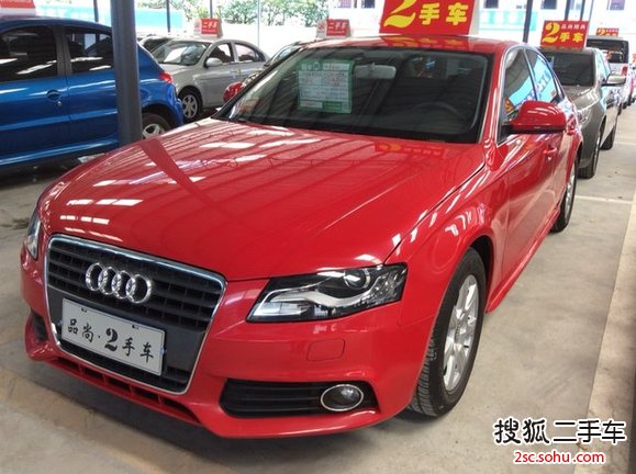 奥迪A4L2011款2.0TFSI 运动型