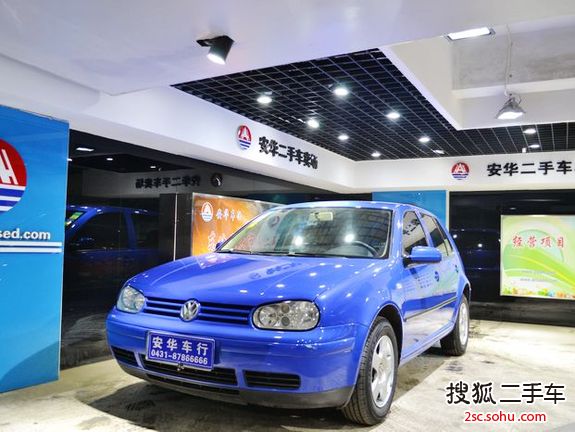 大众高尔夫2004款1.6 5V 舒适型手动5速