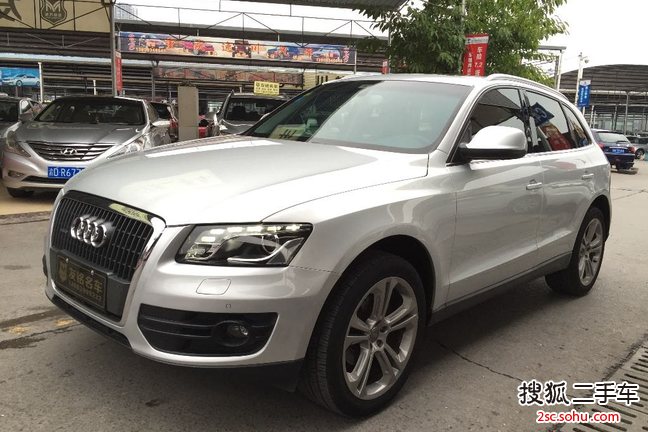 奥迪Q52010款2.0TFSI 技术型