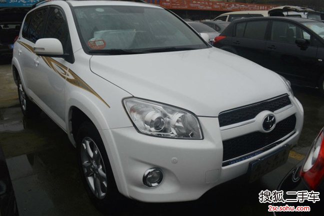 丰田RAV42011款2.4L 自动四驱豪华版 