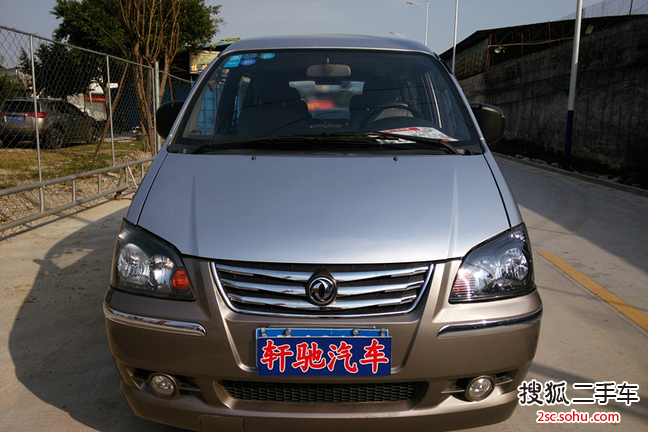 东风风行菱智2012款乘用版 1.6L 豪华型