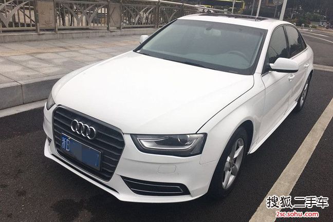 奥迪A4L2015款35 TFSI 自动舒适型