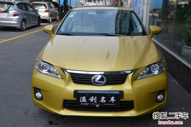 雷克萨斯CT200h2012款1.8L 豪华版