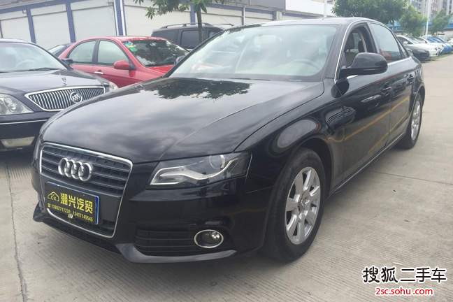 奥迪A4L2010款2.0TFSI 舒适型