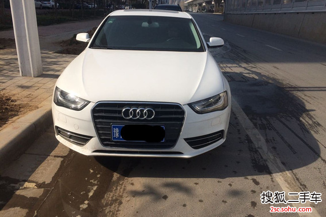 奥迪A4L2013款35 TFSI 自动舒适型