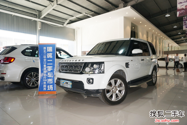 路虎第四代发现2015款3.0 V6 SC HSE