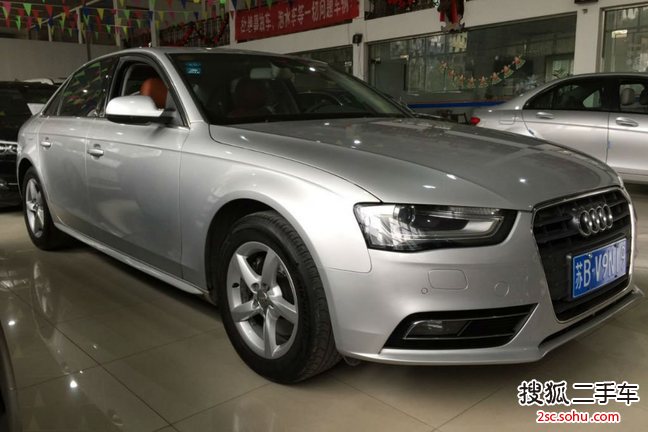 奥迪A4L2013款35 TFSI 自动标准型