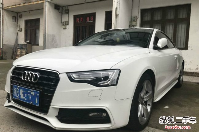 奥迪A5双门2016款45 TFSI 舒适型