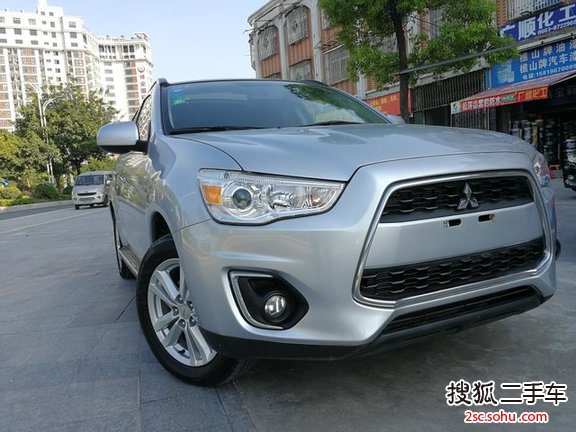 三菱新劲炫 ASX2013款2.0L 自动四驱尊贵版