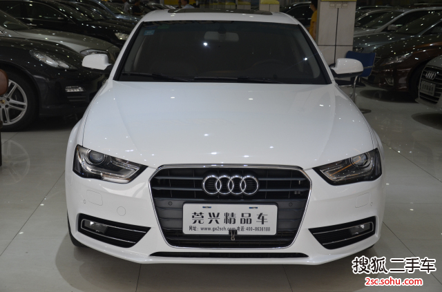 奥迪A4L2013款35 TFSI(2.0T)自动舒适型